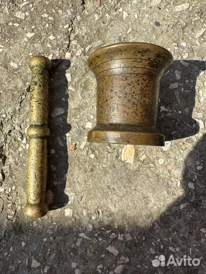 Медный таз и ступка с пестиком