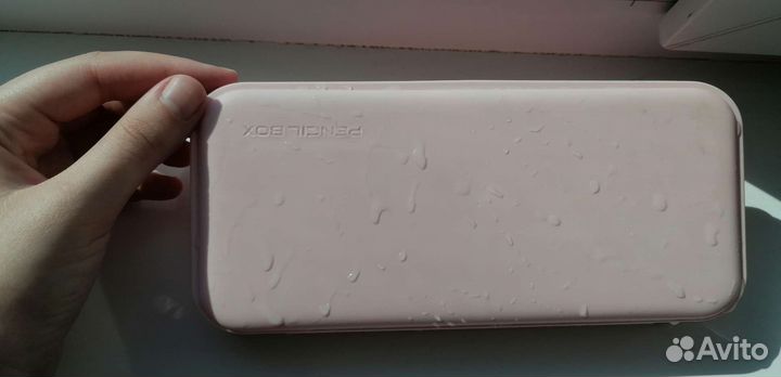 Пластиковый школьный пенал и пенал лимонный