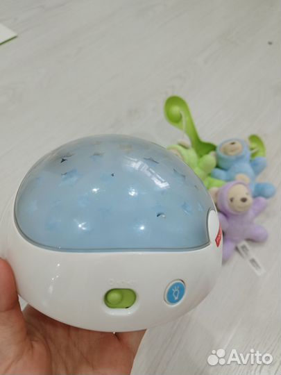 Мобиль в кроватку fisher price мечты о бабочках