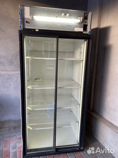 Холодильный шкаф витрина бу
