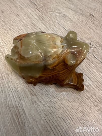 Жаба из камня оникса. Символ богатства