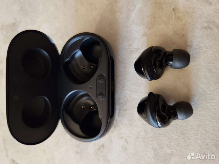 Беспроводные наушники samsung buds+