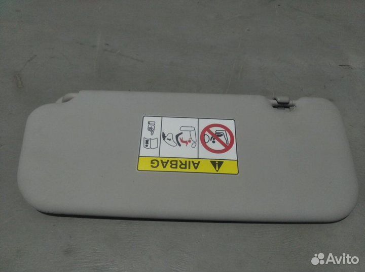 Козырек солнцезащитный правый Hyundai Solaris