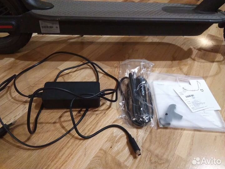 Электросамокат Xiaomi Mi Electric Scooter 1S Black