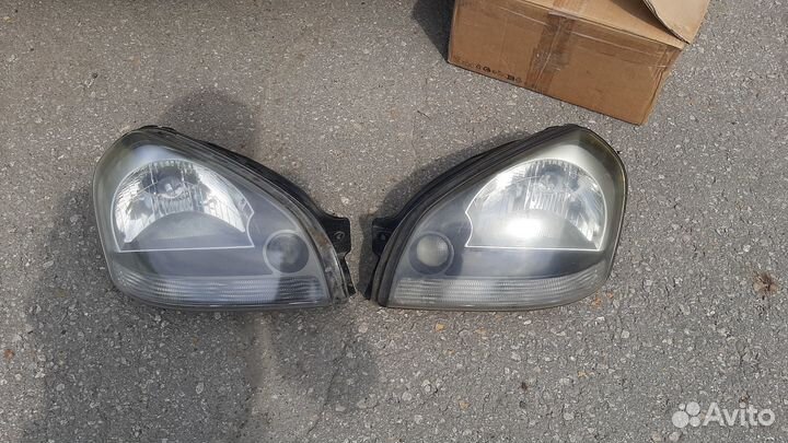 Фара передняя левая и правая Туксон Tucson 1