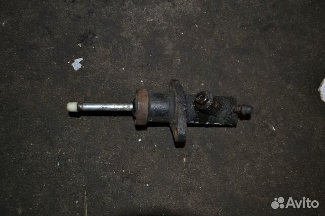 Цилиндр сцепления рабочий BMW е34