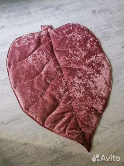 Ковер интерьерный