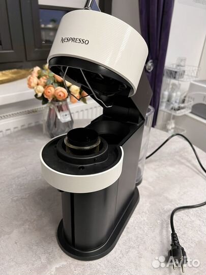 Кофемашина Nespresso vertuo next