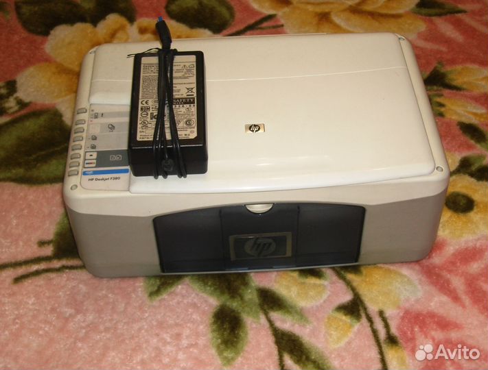 HP DeskJet F380/мфу
