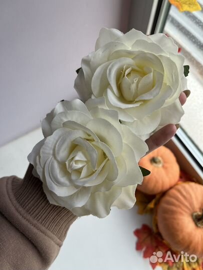 Заколка брошь с большой розой