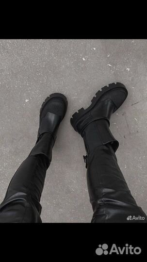 Ботинки челси на массивной подошве