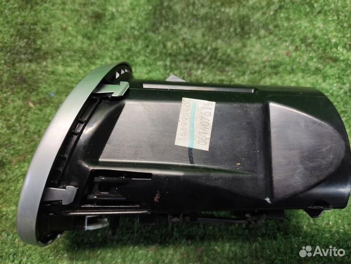 Дефлектор торпедо центральный Mercedes Benz ML W1