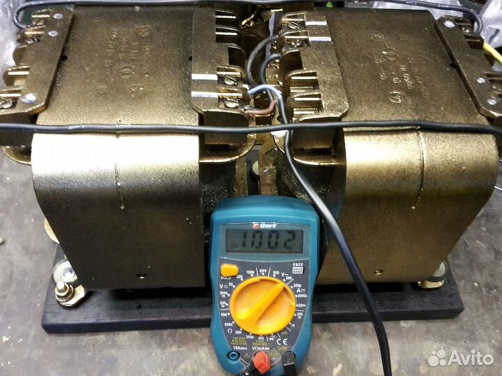 Понижающий трансформатор 100 вольт. Самодельный трансформатор 220/100 вольт.