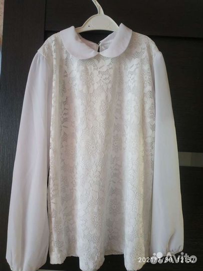 Блузка на девочку 9-11 лет в хорошем состоянии