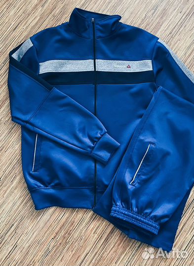 Спортивный костюм reebok женский 46