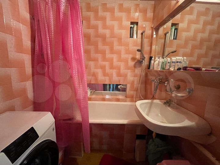 Комната 14 м² в 3-к., 8/22 эт.