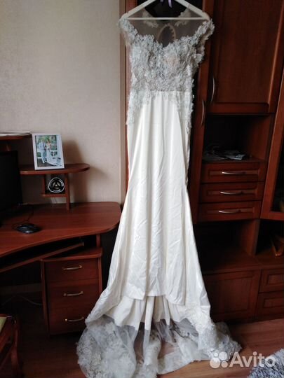 Платье свадебное