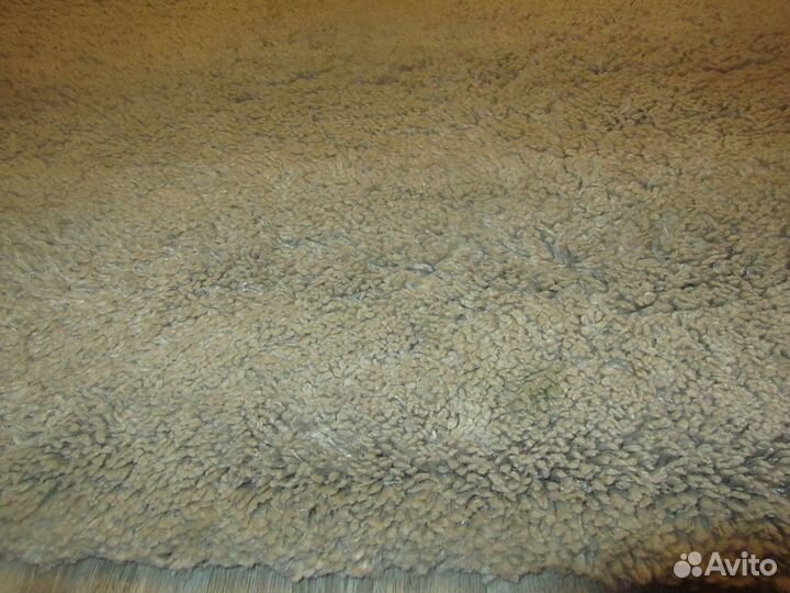 Продам ковёр длинноворсовый