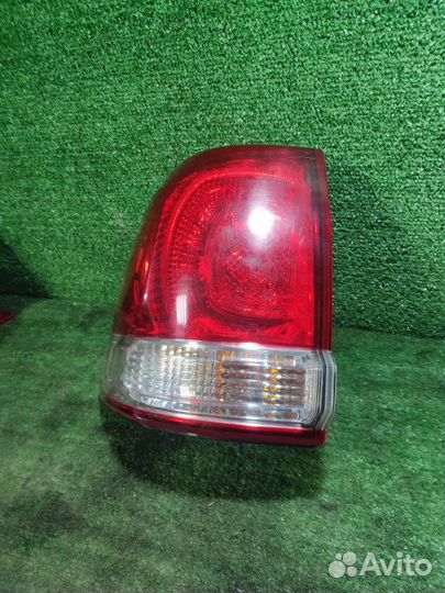 Фонарь задний левый Toyota Land Cruiser 200