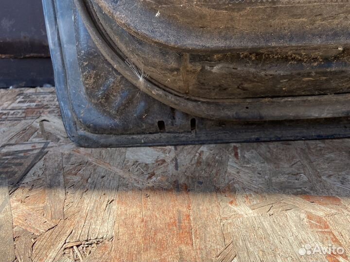 Дверь передняя правая Toyota Corolla 120