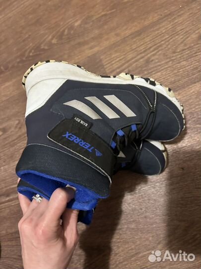 Зимние ботинки Adidas Terrex 37,5