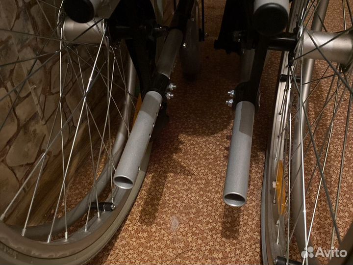 Инвалидная коляска новая