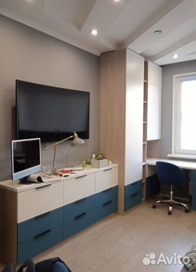 Рабочая зона у окна