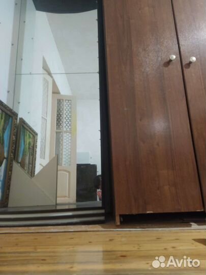 Витрина с боковыми клылами. Oчeнь Kpacивoe