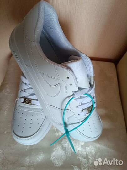 Кроссовки женские Nike Air Force 1