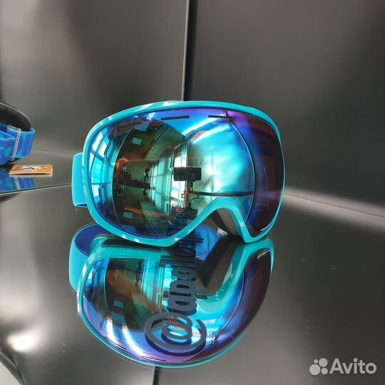 Маска горнолыжная синяя с царапиной