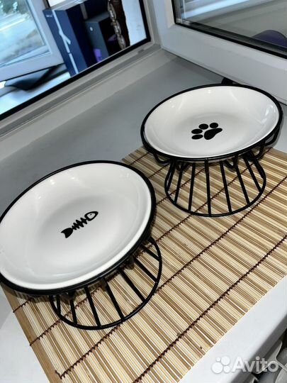 Керамическая миска на подставке для кошек/собак