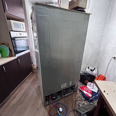 Ремонт холодильников / Ремонт холодильников с выездом / Мастер по ремонту холодильников