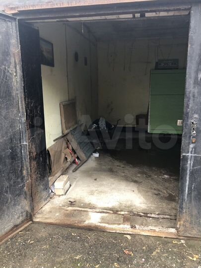 Гараж, > 30 м²