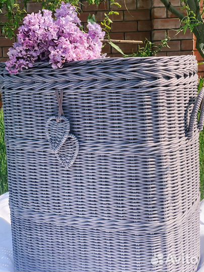 Корзина плетеная с крышкой