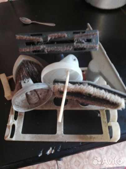 Отдам насадки на пылесос Уралец