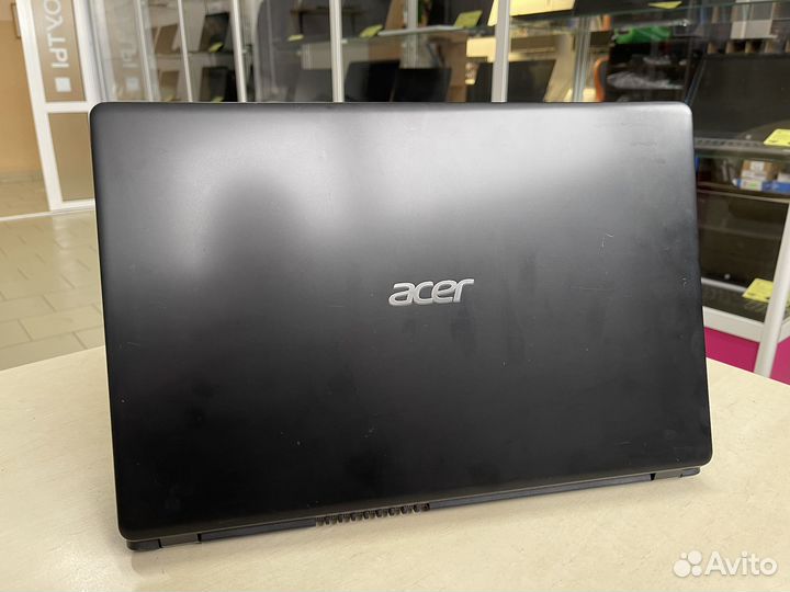 Мощный ноутбук Acer/Ryzen/Vega 3/8GB/SSD