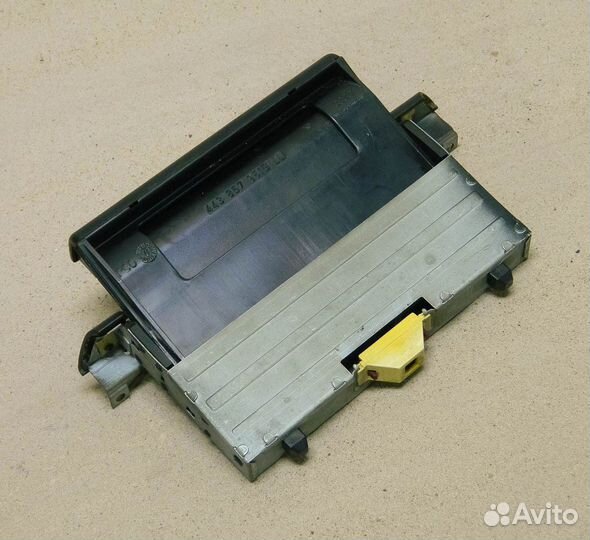 Пепельница Audi 100 C3