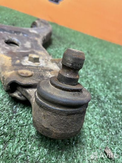 Рычаг Передний левый KIA Carnival 2 VQ