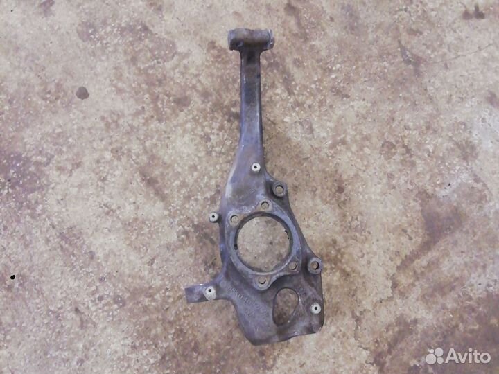 Кулак поворотный Audi A4, Q5