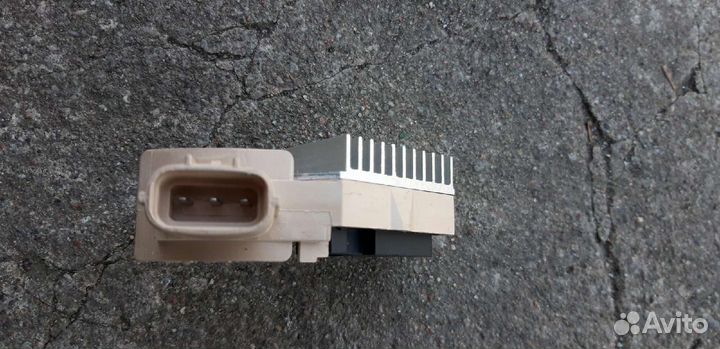 Регулятор напряжения генератора tойота