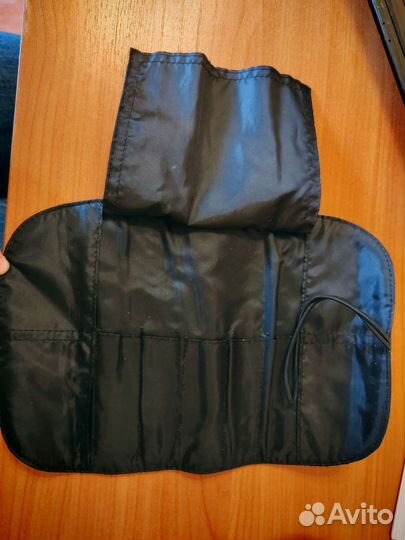 Футляр для косметических кистей