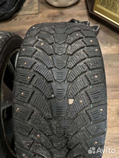 Maxtrek Trek M900 Ice 245/40 R18