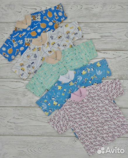 Кофточка с коротким рукавом на кнопках