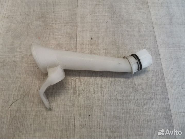 Горловина бачка омывателя Nissan X-Trail T30