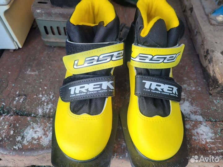 Лыжные ботинки 30, 32, 39 размеры