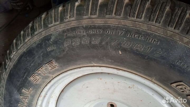 Accelera Snow 265/70 R17