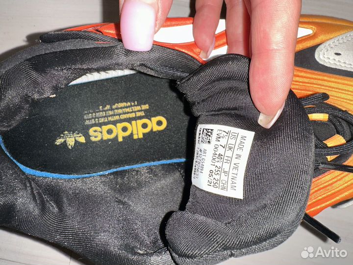 Кроссовки adidas оригинал