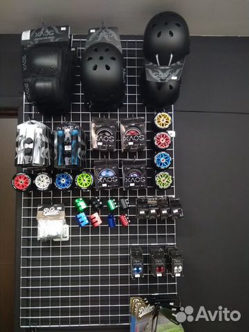 Аксессуары для самокатов, шлема, наколенники