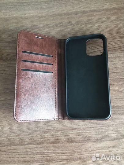 Чехол на iPhone 12