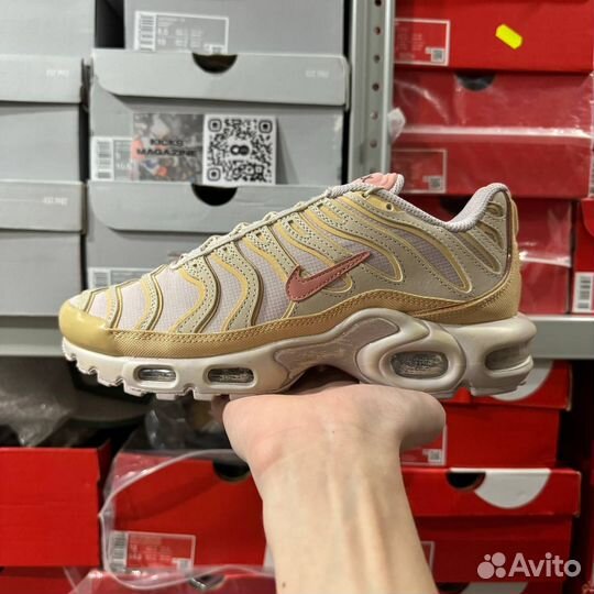 Nike Air Max TN Plus Sanddrift Red Оригинал